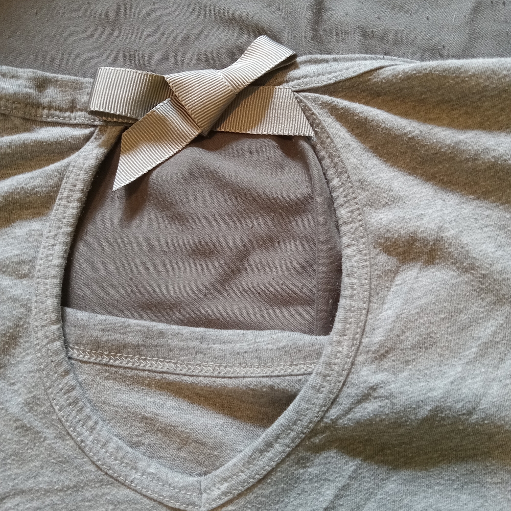 Juicy Couture Gray Tank Top with Bow Detail